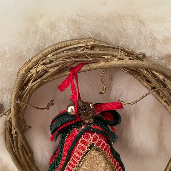 Two Vintage Grapevine Wreath Ornaments - Picture 4 of 5